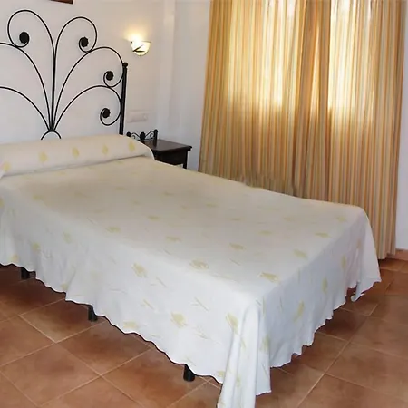 Hotel Cortijo Gallos 2*