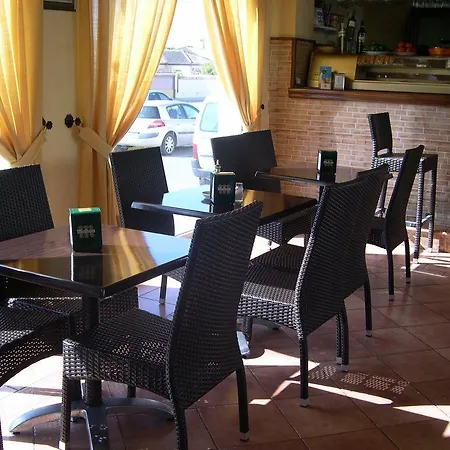 Hotel Cortijo Gallos 2*